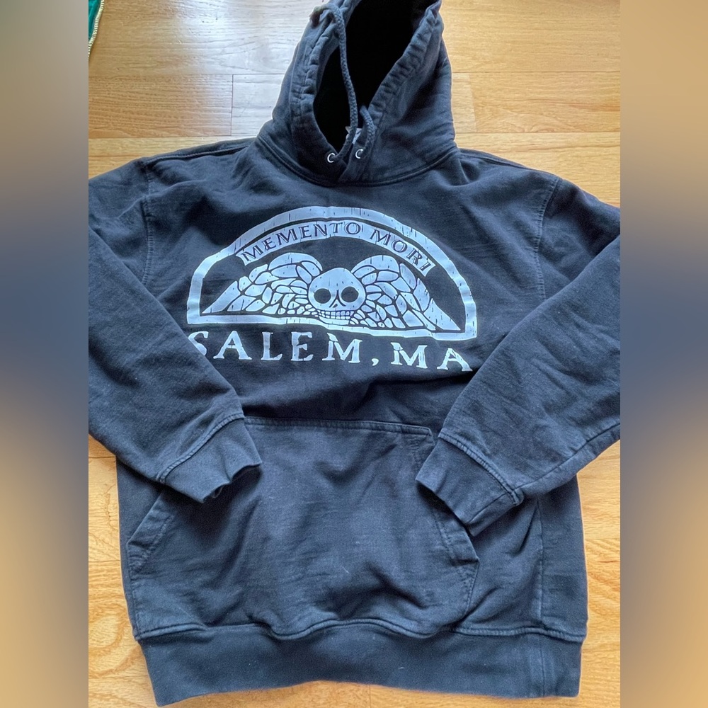 Black Salem MA Memento Mori Hoodie Size Large